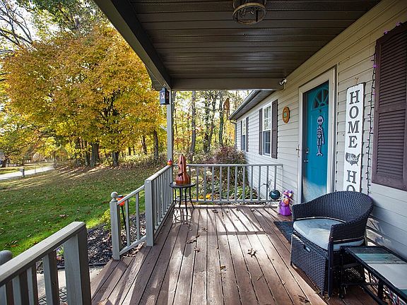 3rd image of 259 Glenridge Cir