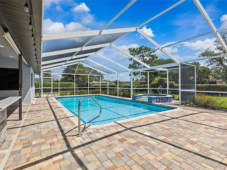 9447 Ashley Dr — Photo 46