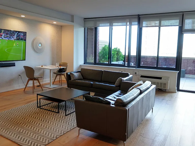 389 Washington St #11D — Photo 13