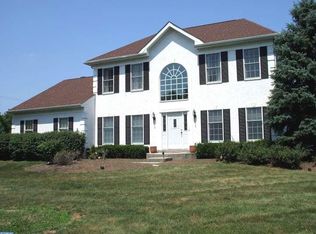 1050 Countess Dr, Yardley, PA 19067