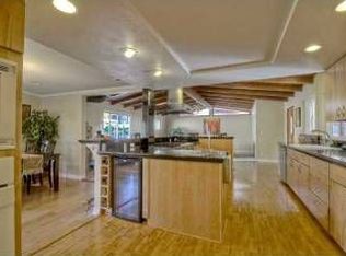404 Hillway Dr, Vista, CA 92084