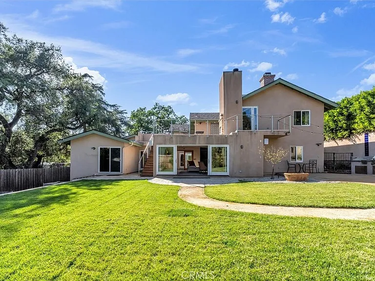 9824 Baden Ave — Photo 6