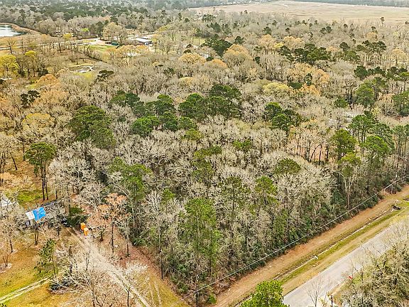 3rd image of 29510 Huffman Cleveland Rd