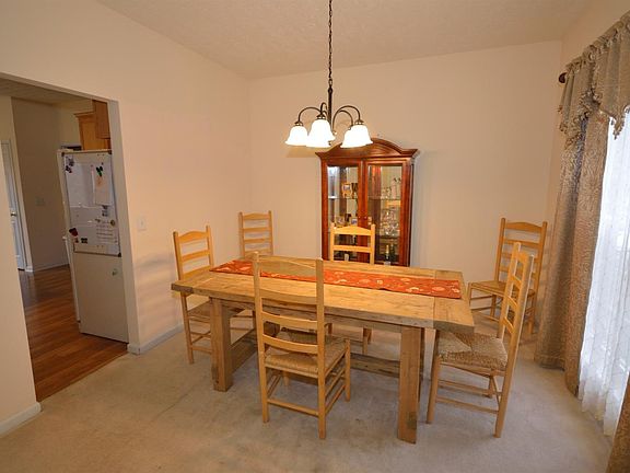 5th image of 324 Red Cedar Ct