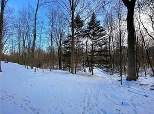 Greenville Ln, Edinboro, PA 16412