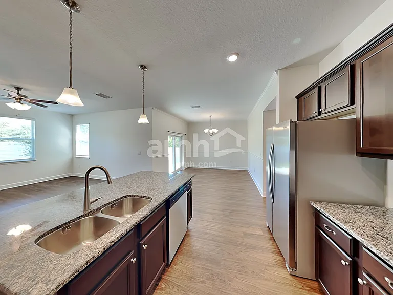 347 Pine Terrace Dr — Photo 4