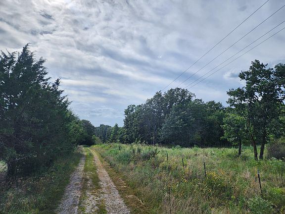 5th image of 24 Yankee Lane