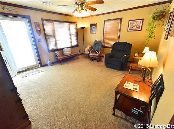 2nd image of 9916 Larlyn Dr