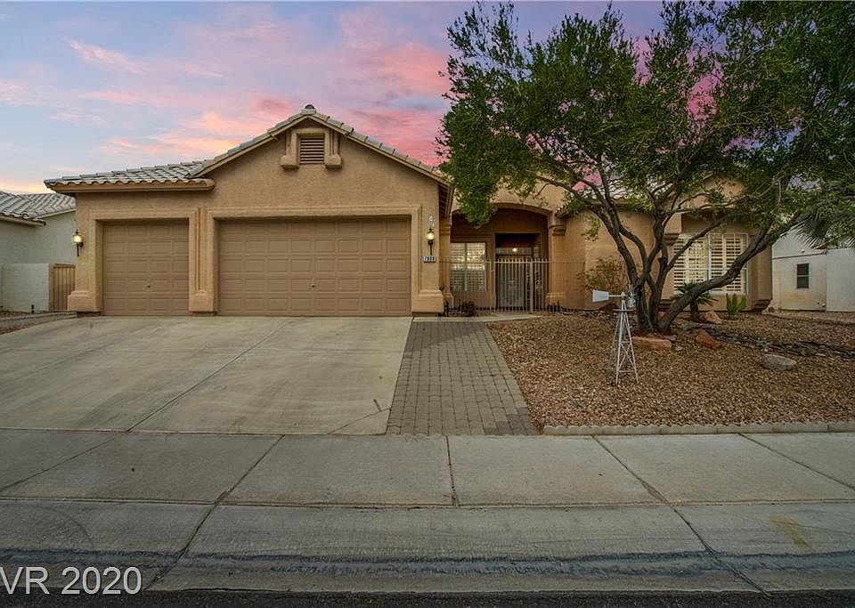 1st image of 7808 Four Seasons Dr