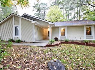 390 Farm Path, Roswell, GA 30075