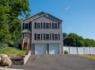 67 Field St, Naugatuck, CT 06770