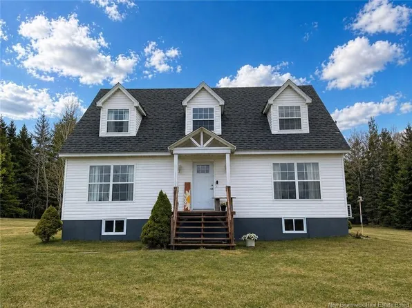 128 Mechanic St, Kent, NB E7J 1H4