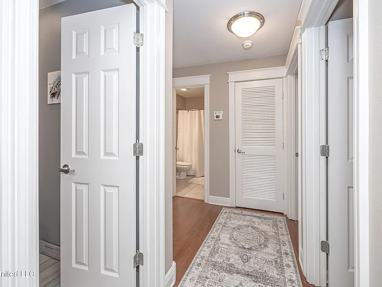 2421 Beachview Dr — Photo 27