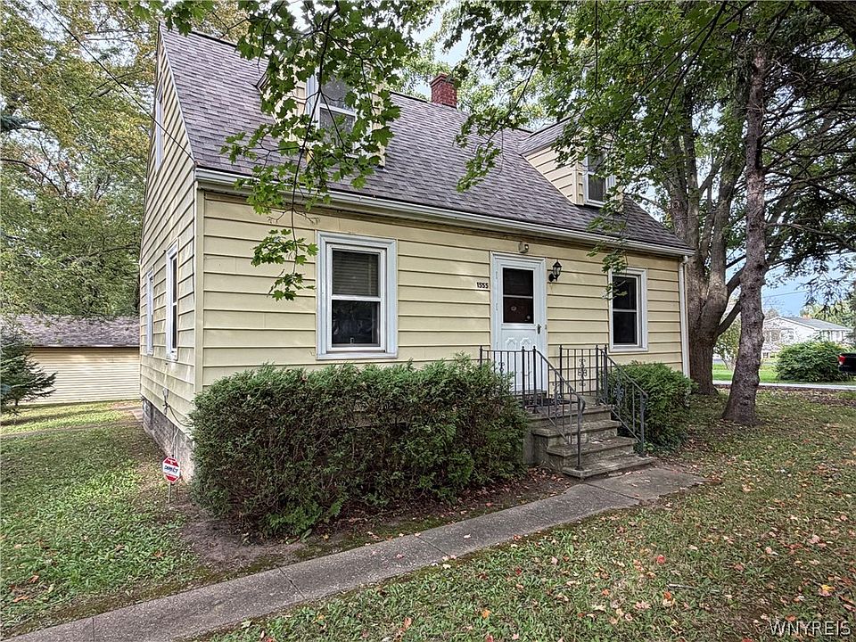1st image of 1555 Ridge Rd