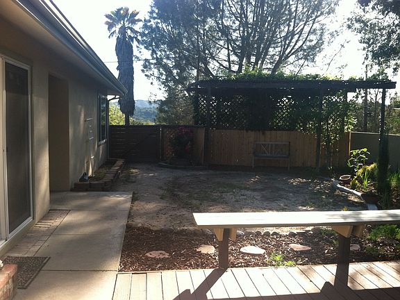 Front deck/patio area