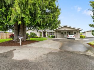 8054 Lyn Dale Dr, Lynden, WA 98264