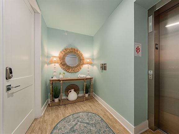 4th image of 15 Avalon St #403