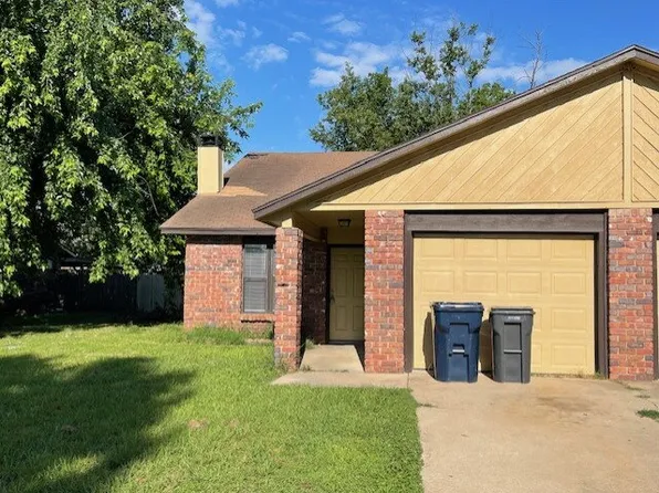 310 N 34th St, Rogers, AR 72756