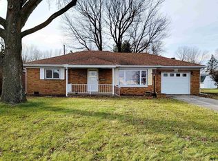 724 N Vine St, Mount Pulaski, IL 62548