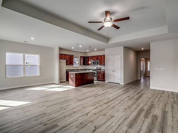 5th image of 108 Duett Ct