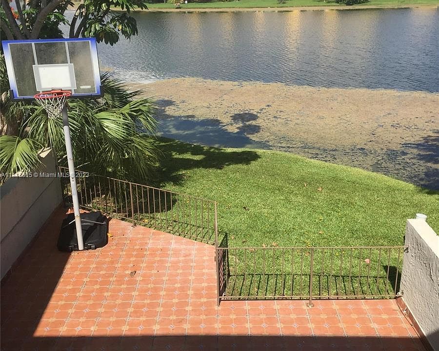 1st image of 9141 Fontainebleau Blvd #33