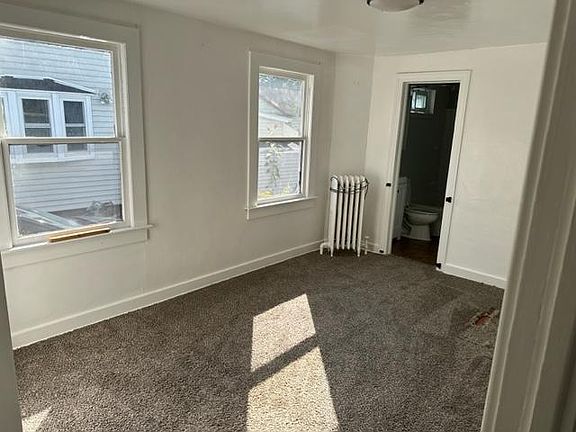 3rd image of 103 Fletcher St #1