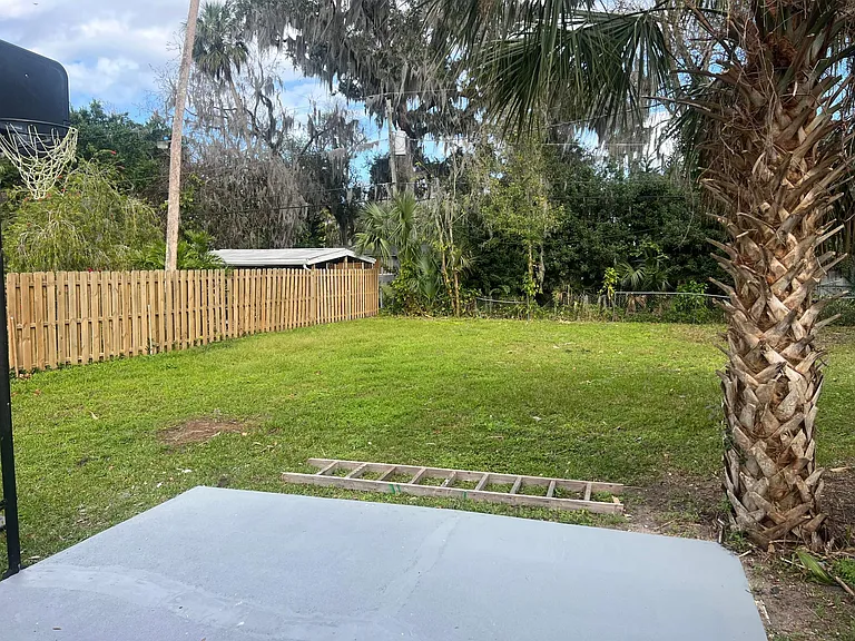 623 S Lanvale Ave — Photo 9