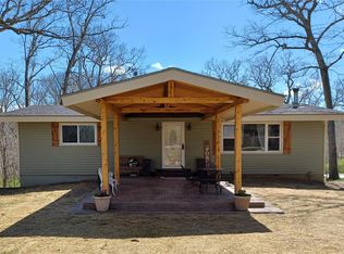 118 Woodmark Manor Dr, Winfield, MO 63389