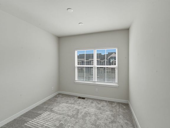 4th image of 5032 Grain Orchard Rd