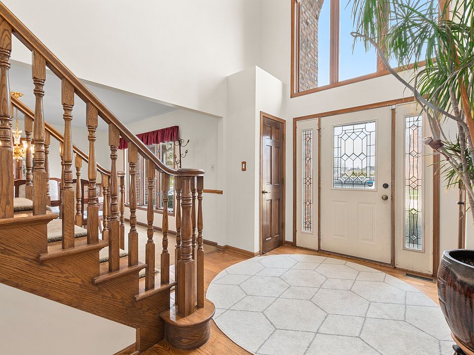 15631 Harbor Town Dr, Orland Park, IL 60462 | Zillow