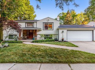 464 Welch Rd, Northville, MI 48167