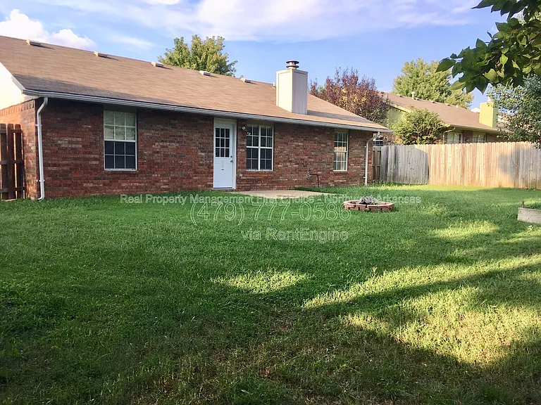 4433 W Cheyenne Dr — Photo 19