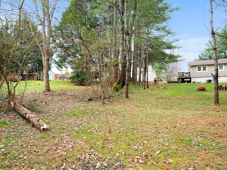 94 Church Rd — Photo 13