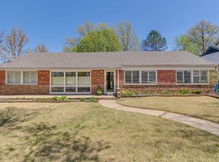 960 Jeanerette Dr, Saint Louis, MO