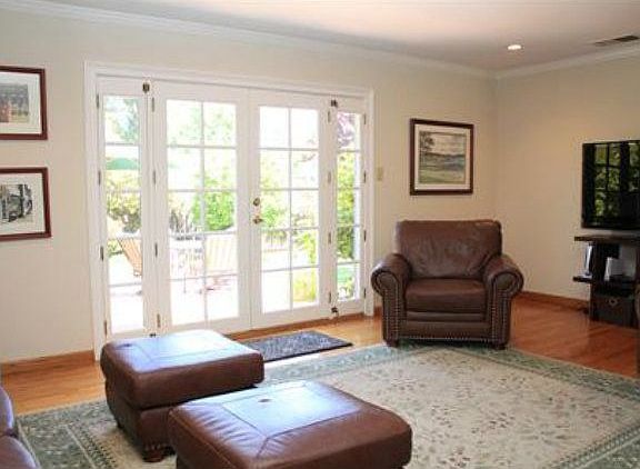 4th image of 12271 Mellowood Dr