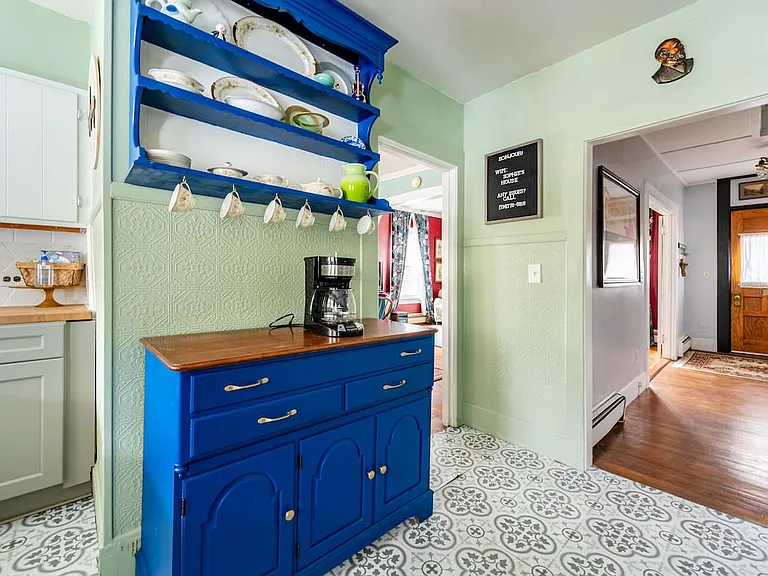 11-13 Holbrook St #11 — Photo 22
