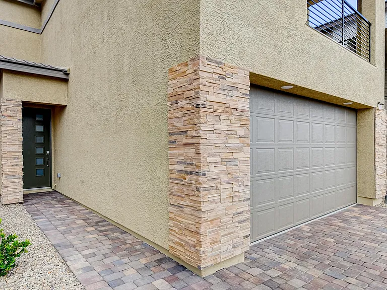 8883 Roadrunner Ravine St — Photo 5