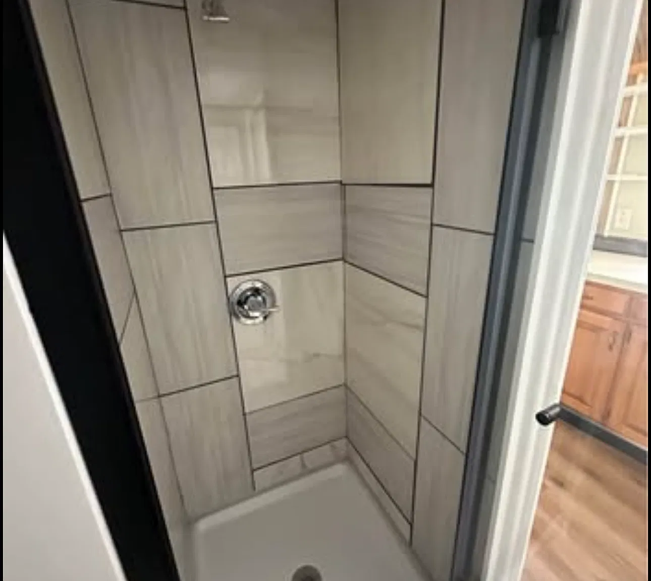 1 bed, 400 sqft, $800 — Photo 2