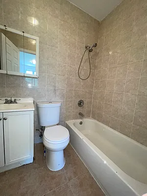 Rented by Hagstrom Management Inc | media 9