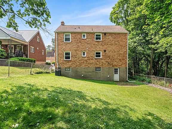 2nd image of 132 Homer Pl