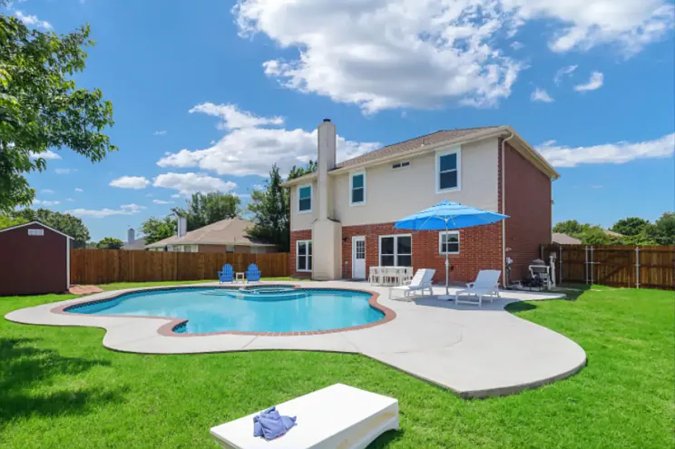 4 bed, 2.5 bath, 1982 sqft, $5,000 — Photo 2