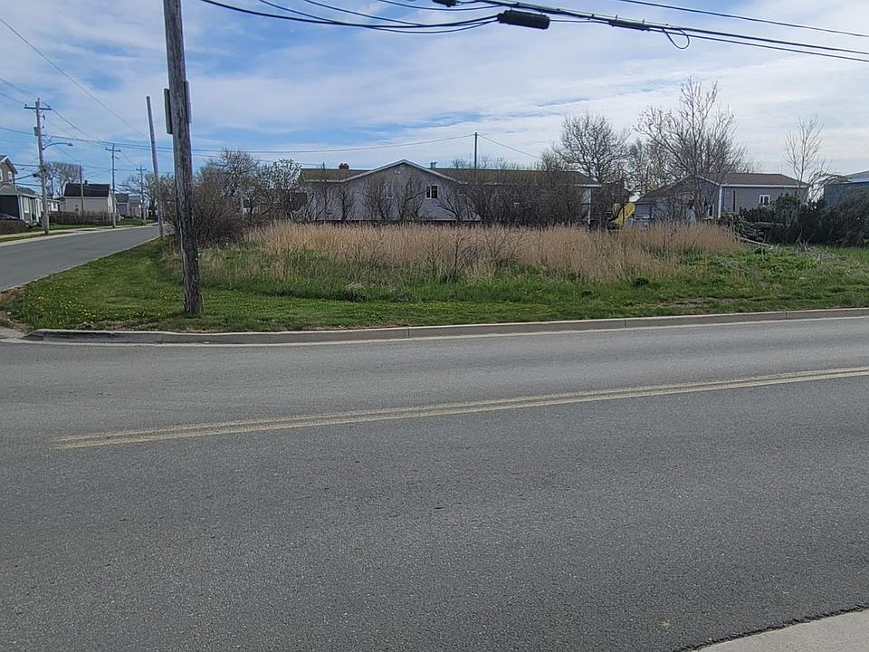 2nd image of 63 Connaught Ave