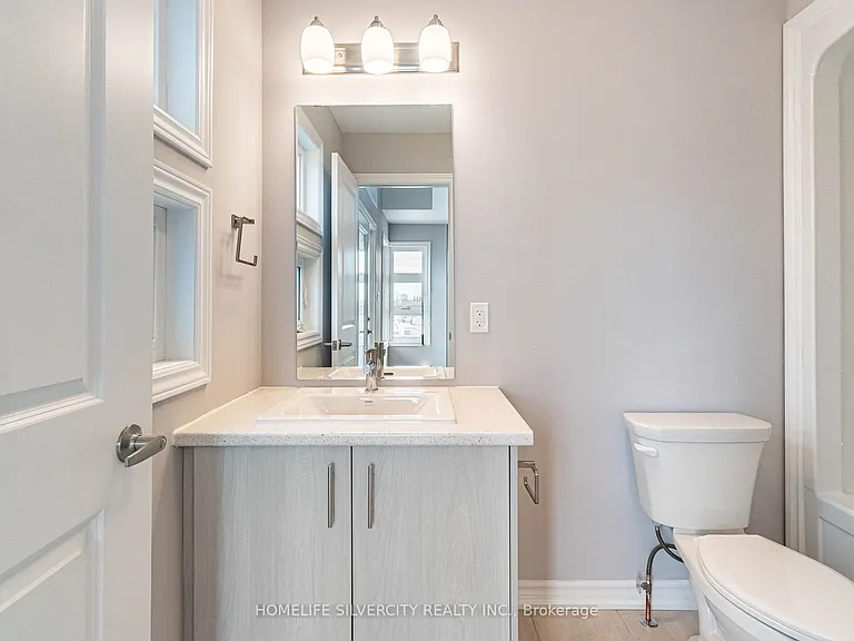 215 Southworth St N — Photo 29