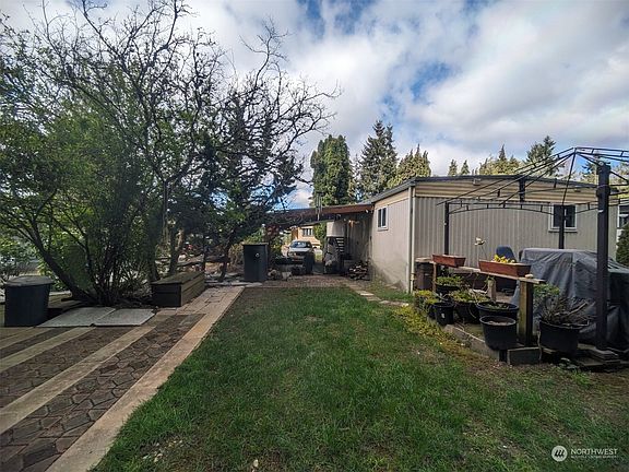 3rd image of 1660 S 333rd Street #200