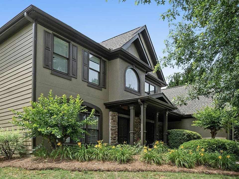 1st image of 585 Old Nichols Trce