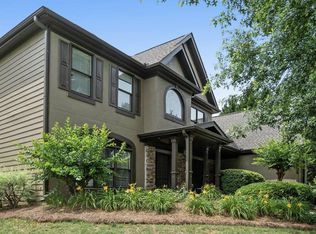 585 Old Nichols Trce, Lawrenceville, GA 30043