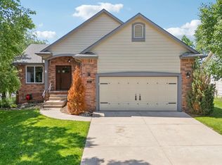 6401 W Clear Meadow St, Wichita, KS 67205