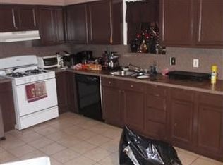 930 S Utah St, La Porte, TX 77571