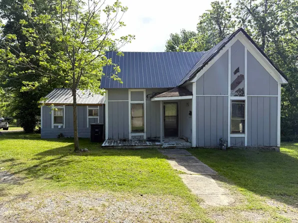 585 N Royal St, Piggott, AR 72454