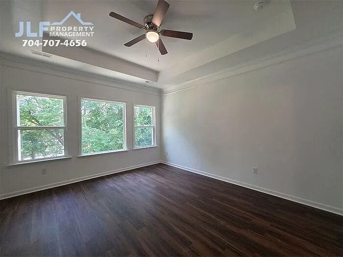 595 Foxwood Dr — Photo 9